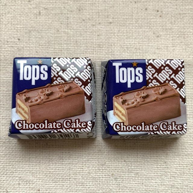 チロルチョコ Tops chocolatecake